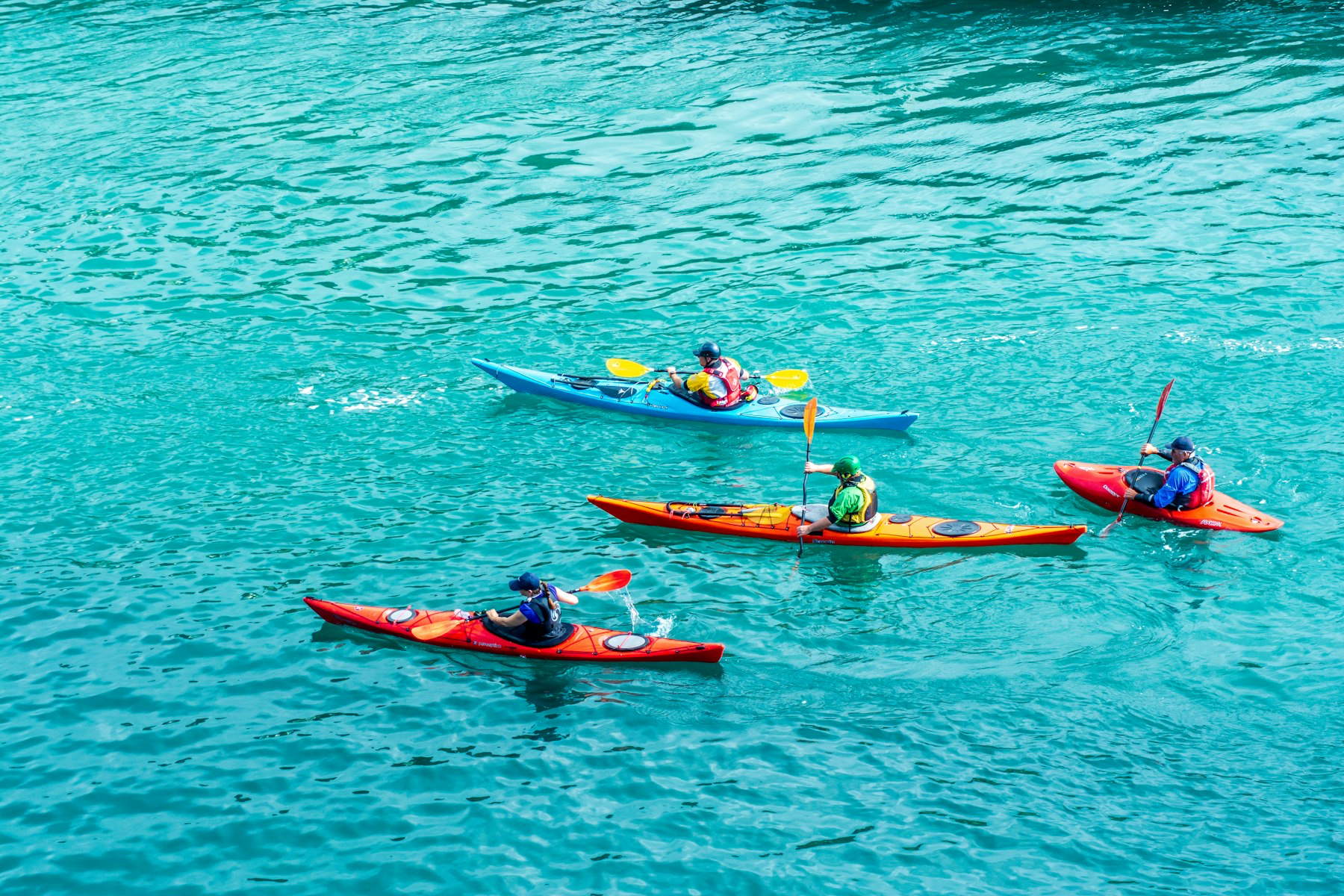 Single touring kayak