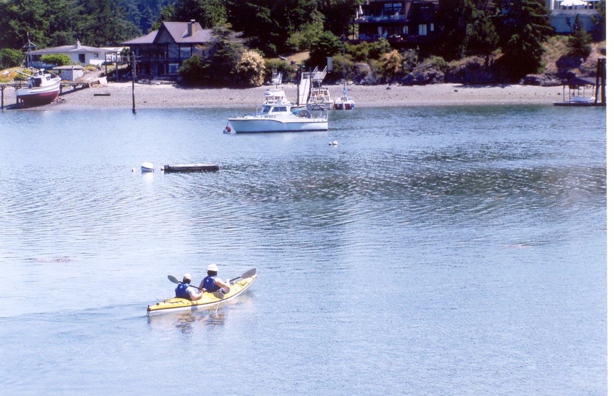 Tandem kayak rental near Houston